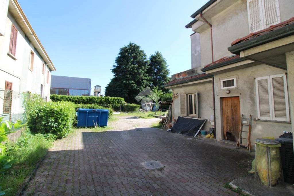 casa indipendente in vendita ad Arcore
