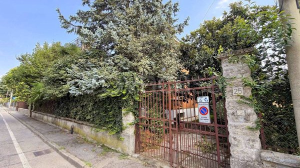 casa indipendente in vendita ad Arcore