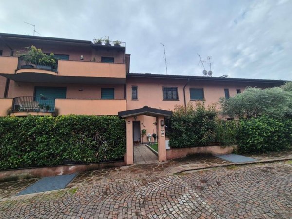 casa indipendente in vendita ad Arcore