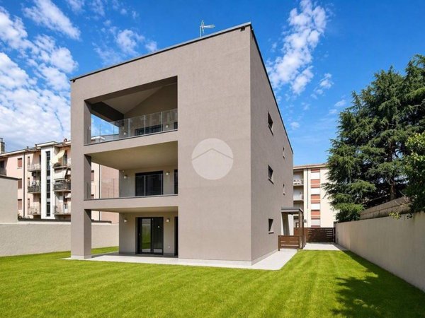 appartamento in vendita ad Arcore