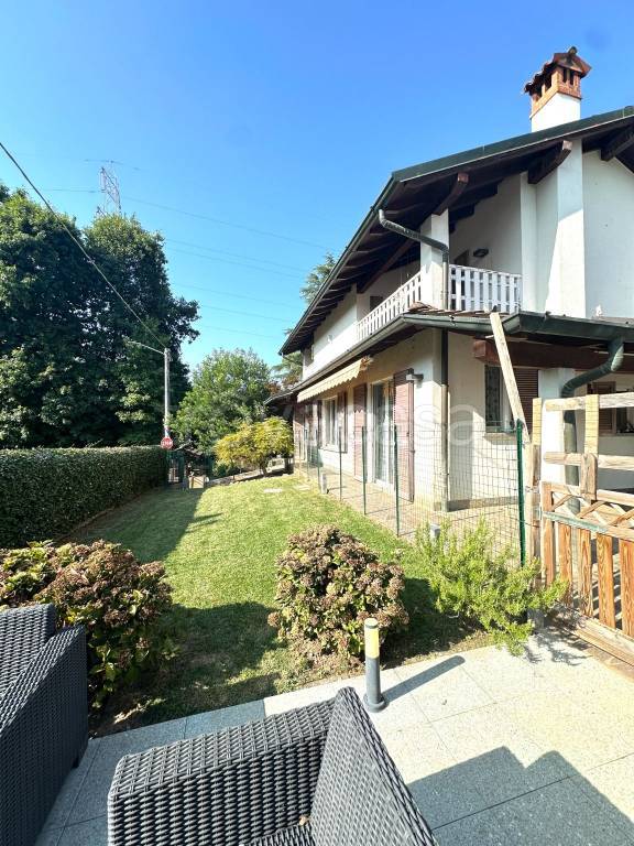 casa indipendente in vendita ad Arcore