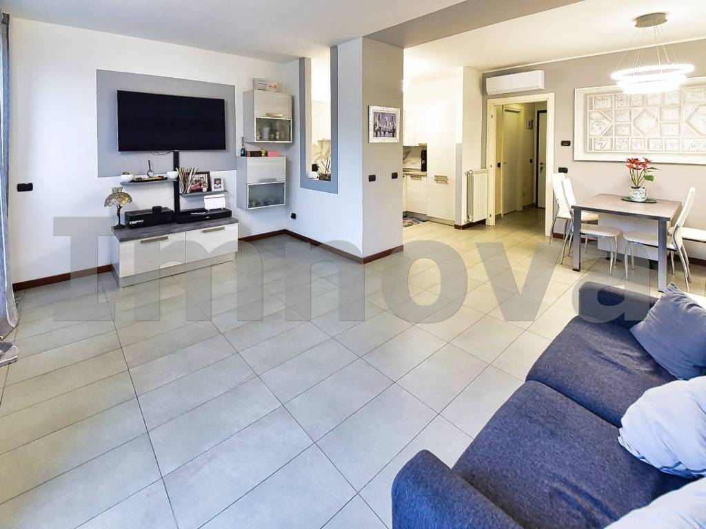 appartamento in vendita a Barlassina