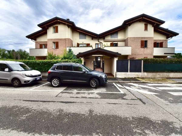 appartamento in vendita a Barlassina