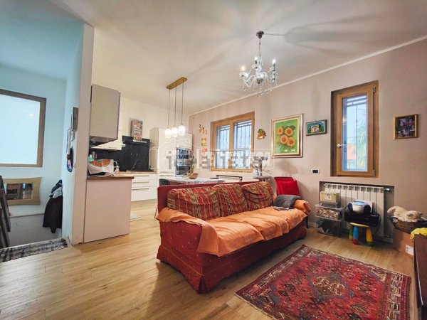 casa indipendente in vendita a Barlassina