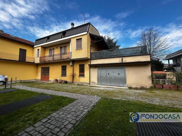 casa indipendente in vendita a Barlassina