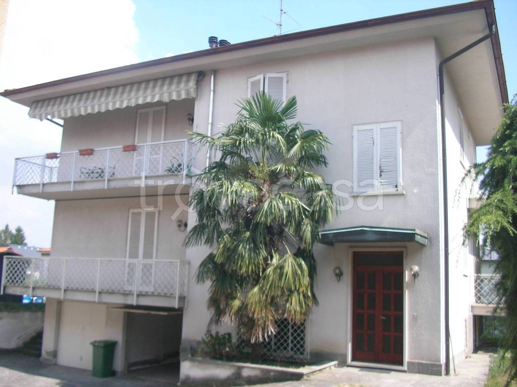 casa indipendente in vendita a Barlassina