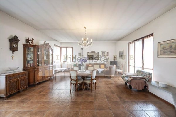 appartamento in vendita a Barlassina