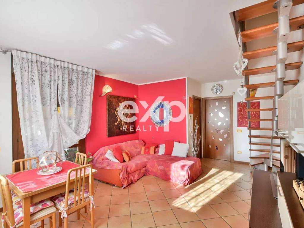 appartamento in vendita a Barlassina