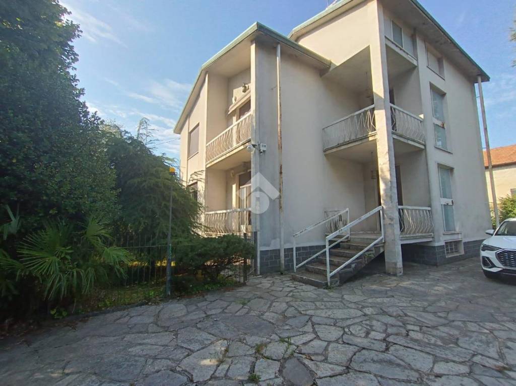 casa indipendente in vendita a Barlassina
