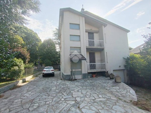 casa indipendente in vendita a Barlassina