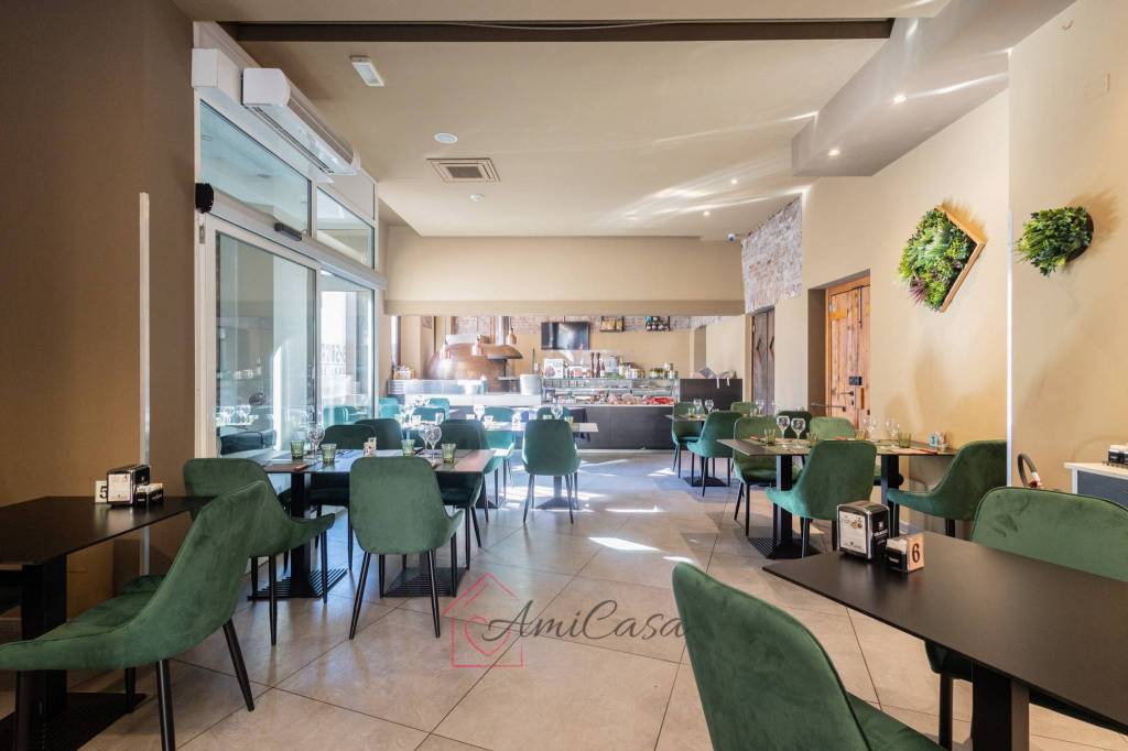 negozio in vendita a Barlassina