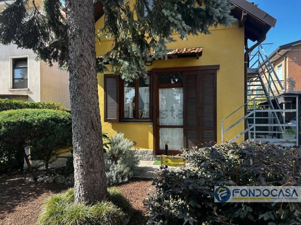 appartamento in vendita a Barlassina