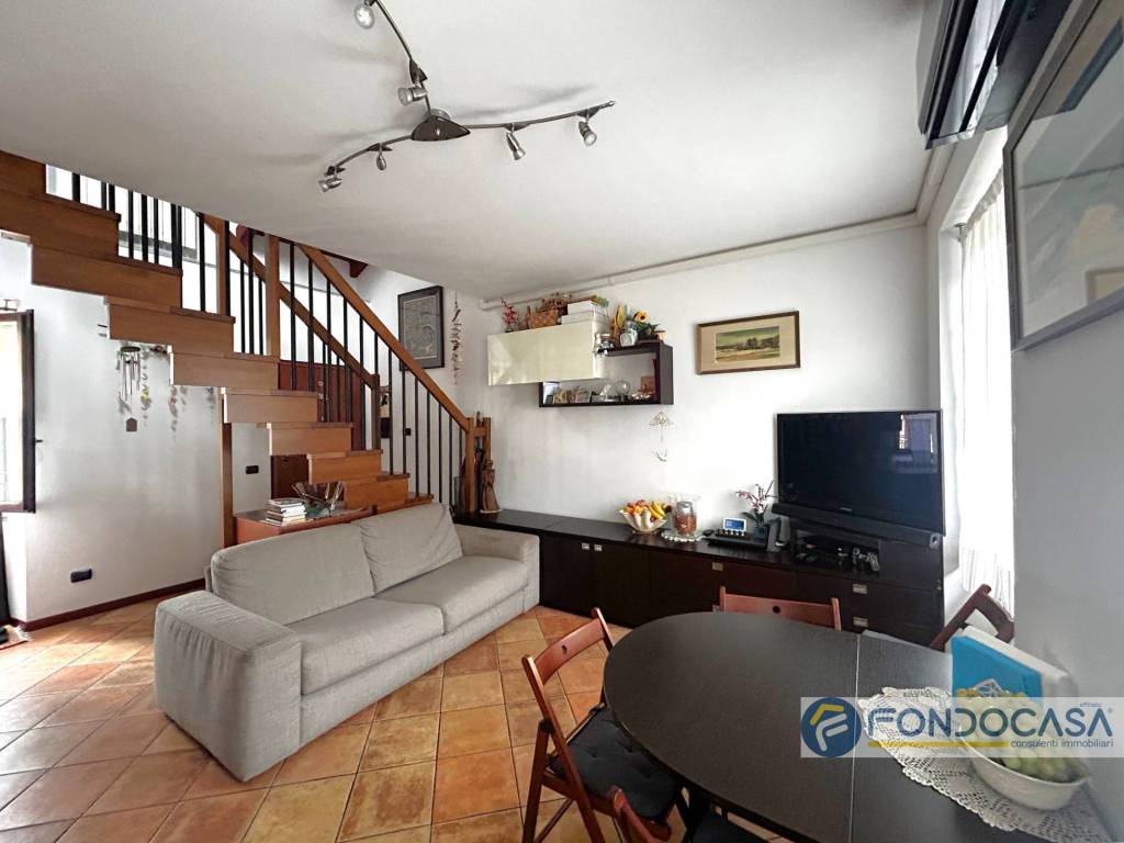 appartamento in vendita a Barlassina