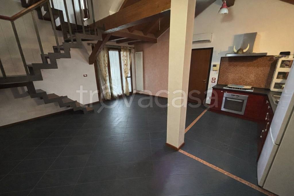 appartamento in vendita a Barlassina