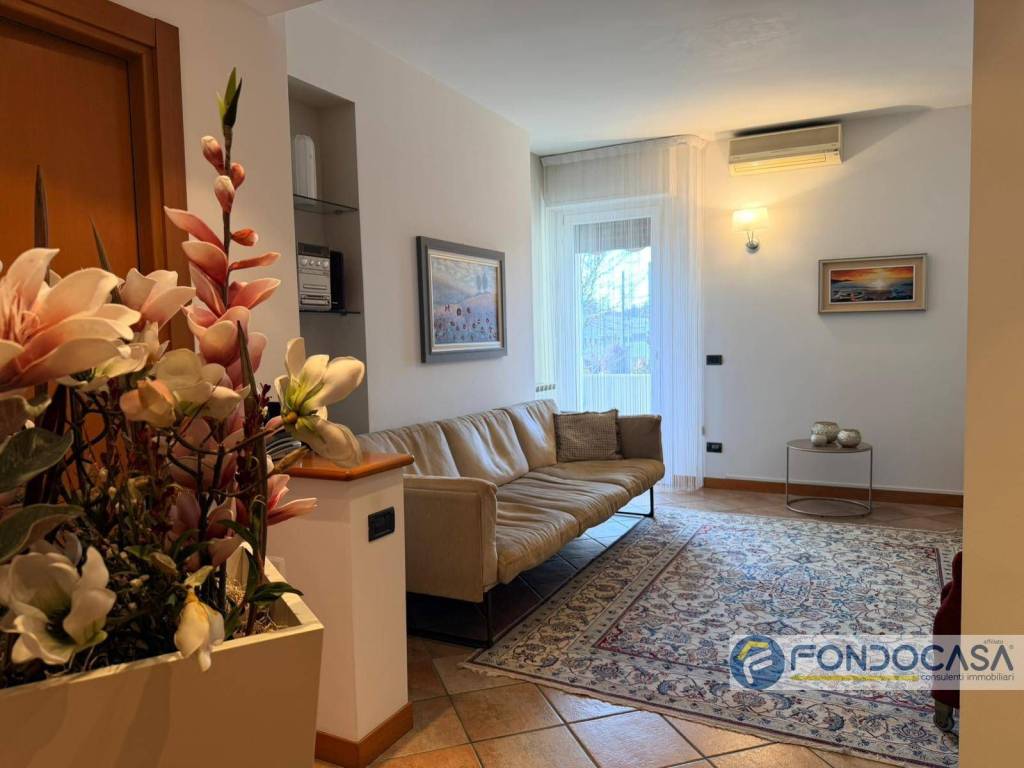 appartamento in vendita a Barlassina