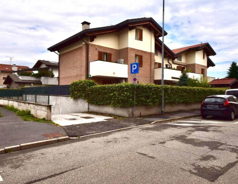 appartamento in vendita a Barlassina