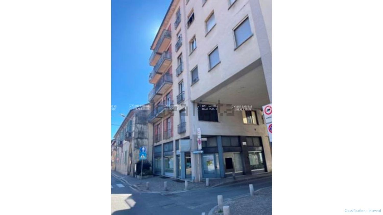 locale commerciale in vendita a Barlassina