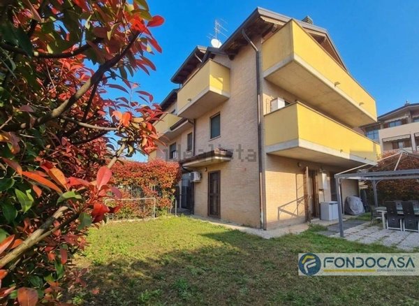 appartamento in vendita a Barlassina