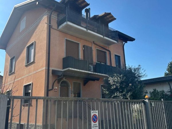 appartamento in vendita a Barlassina