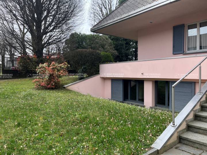 casa indipendente in vendita a Barlassina