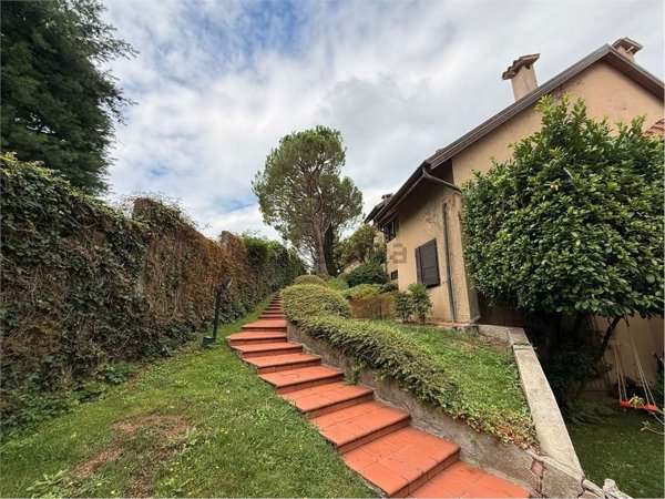 appartamento in vendita a Barlassina