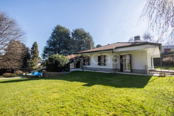 casa indipendente in vendita a Barlassina