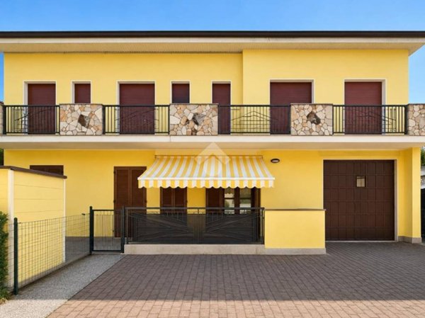 appartamento in vendita a Barlassina