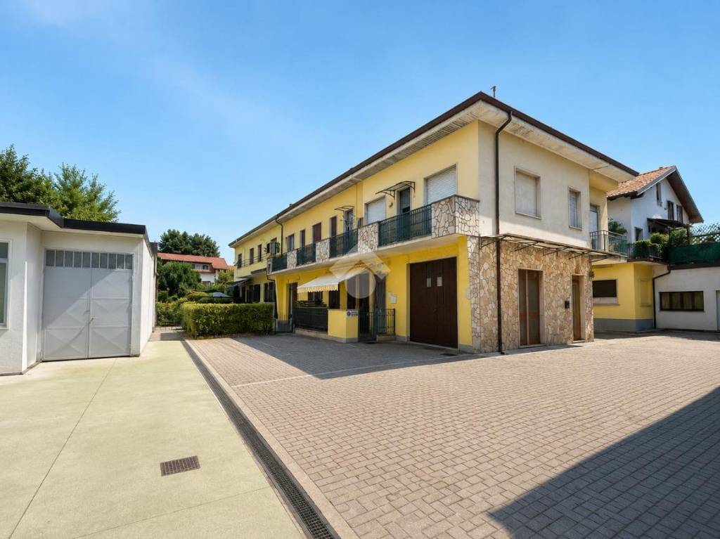 appartamento in vendita a Barlassina