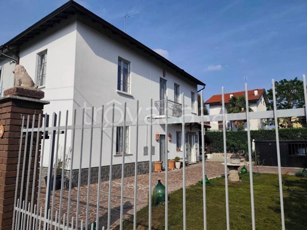 casa indipendente in vendita a Barlassina