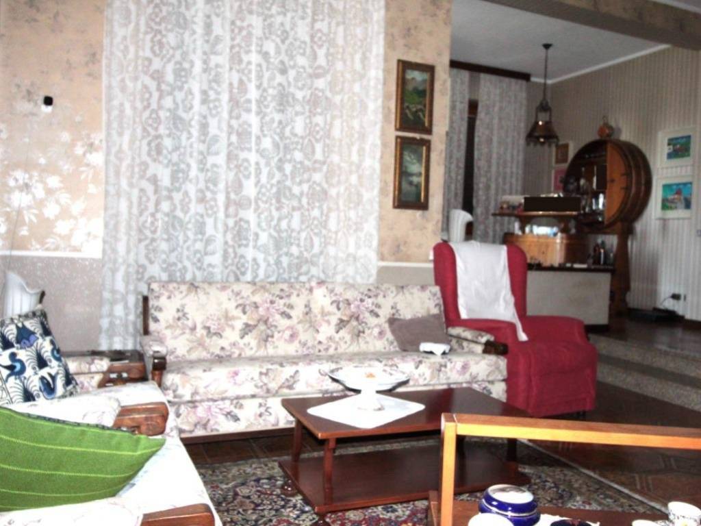 casa indipendente in vendita a Bellusco