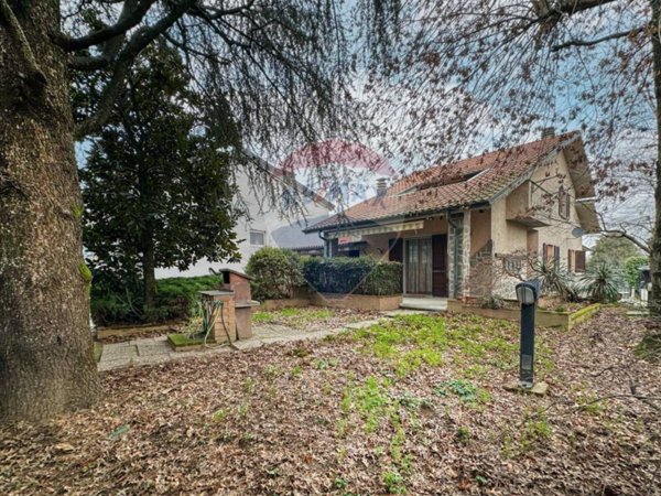 casa indipendente in vendita a Bellusco