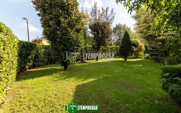casa indipendente in vendita a Bellusco