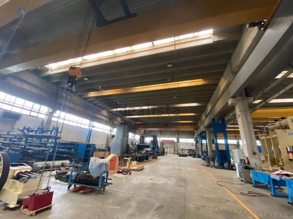 capannone in vendita a Bellusco