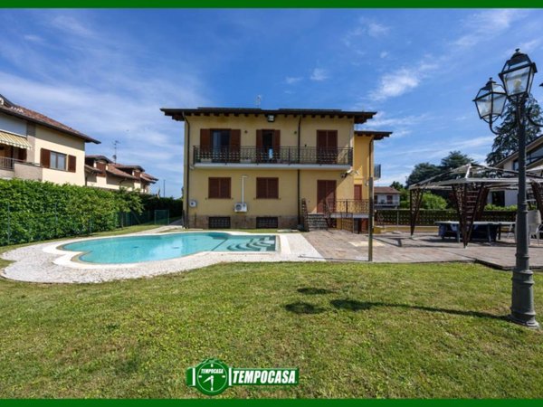 casa indipendente in vendita a Bellusco