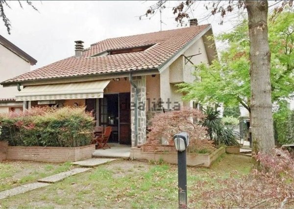 casa indipendente in vendita a Bellusco