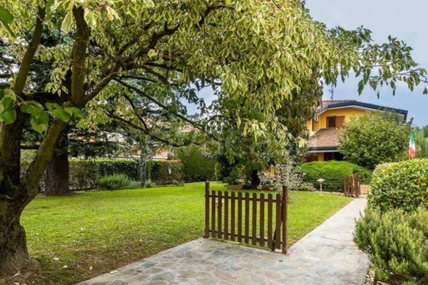 casa indipendente in vendita a Bellusco