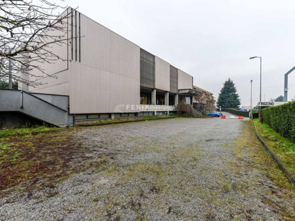 capannone in vendita a Bellusco