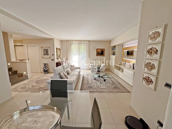 casa indipendente in vendita a Bellusco