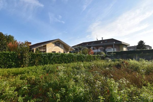 villa in vendita a Bernareggio