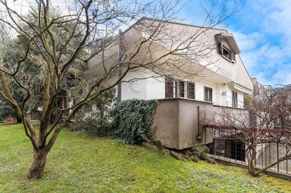 casa indipendente in vendita a Bernareggio