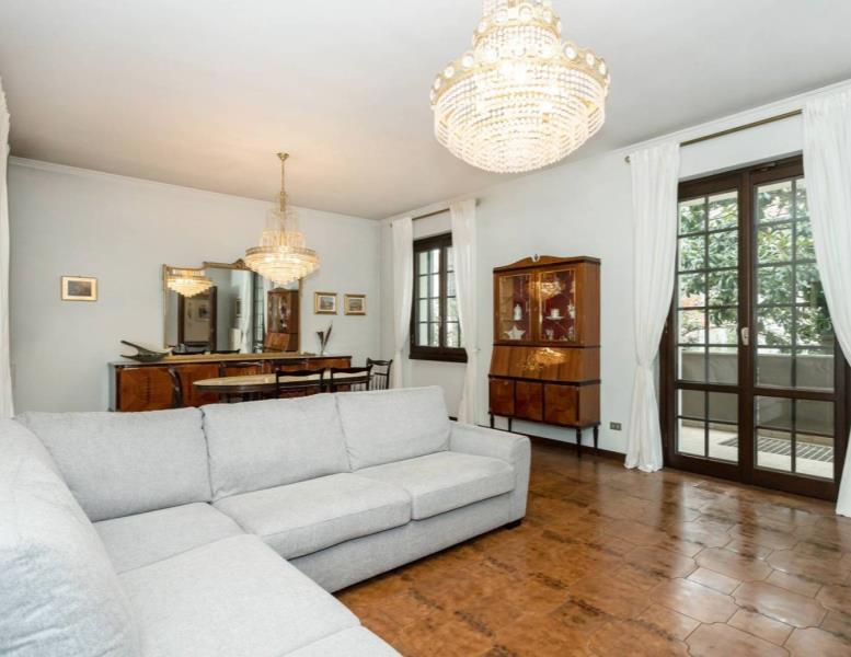 casa indipendente in vendita a Bernareggio