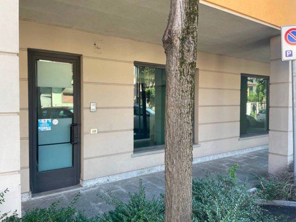 ufficio in vendita a Bernareggio