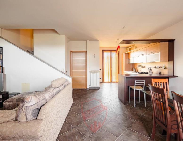 casa indipendente in vendita a Bernareggio in zona Villanova