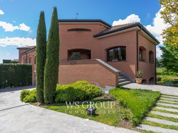 casa indipendente in vendita a Bernareggio