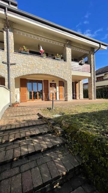 appartamento in vendita a Bernareggio