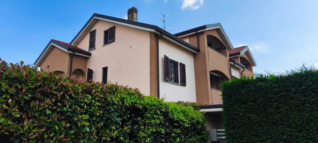 appartamento in vendita a Bernareggio