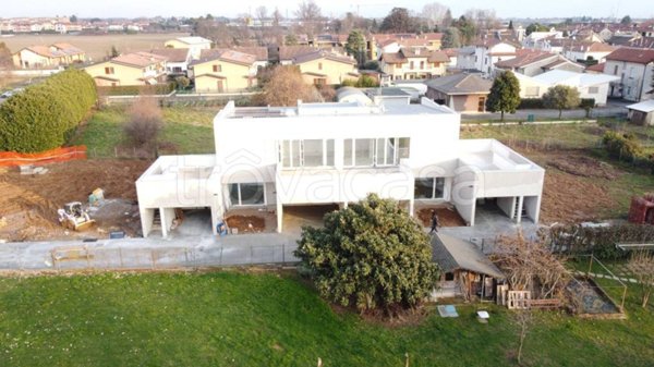 appartamento in vendita a Bernareggio
