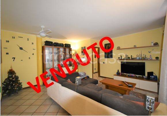 appartamento in vendita a Bernareggio