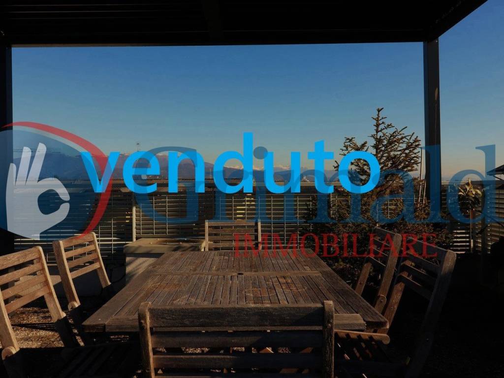 appartamento in vendita a Bernareggio