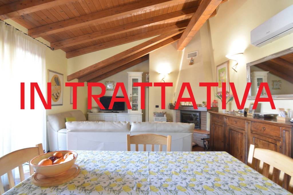 appartamento in vendita a Bernareggio